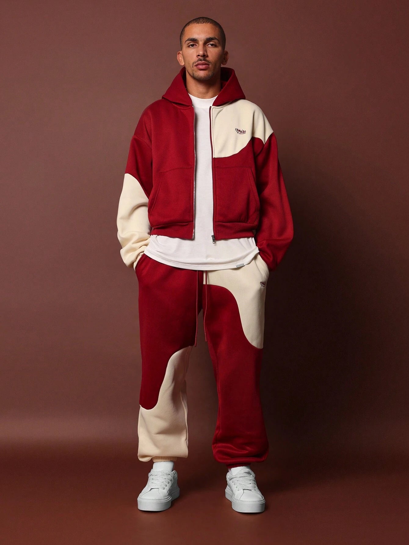 Conjunto SUMWON Track Red Bordado