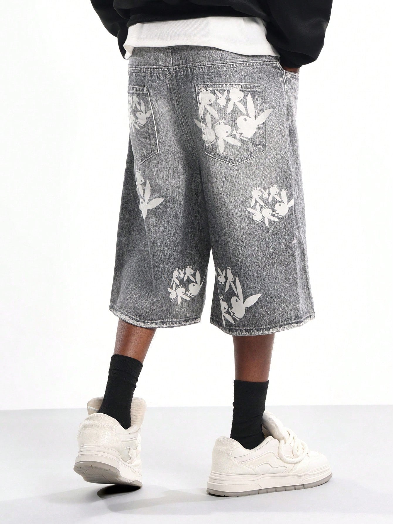 Shorts PLAYBOY X SUMWON Oversized