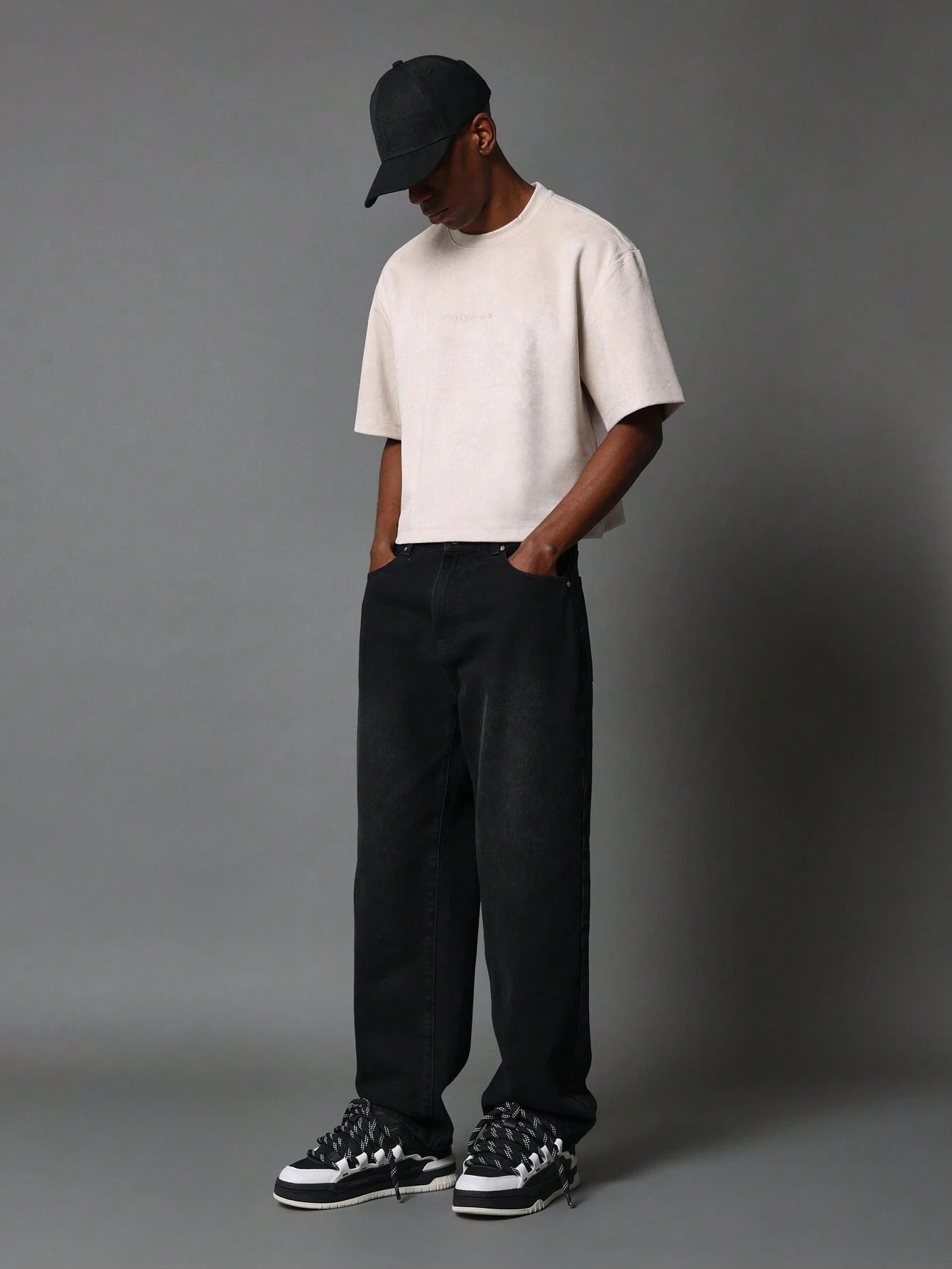 Camiseta SUMWON em Camurça Bordado 9