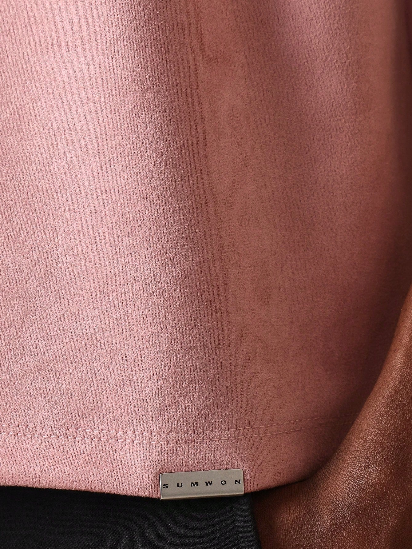 Camiseta SUMWON em Camurça Bordado 9