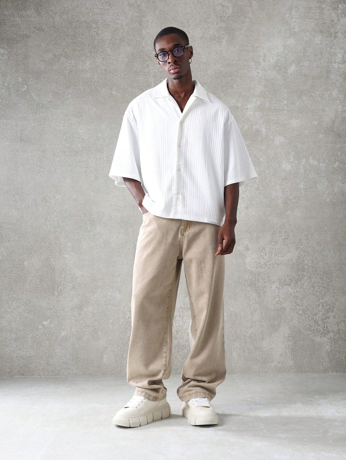 Camisa SUMWON com Colarinho Revere Estilo Boxy