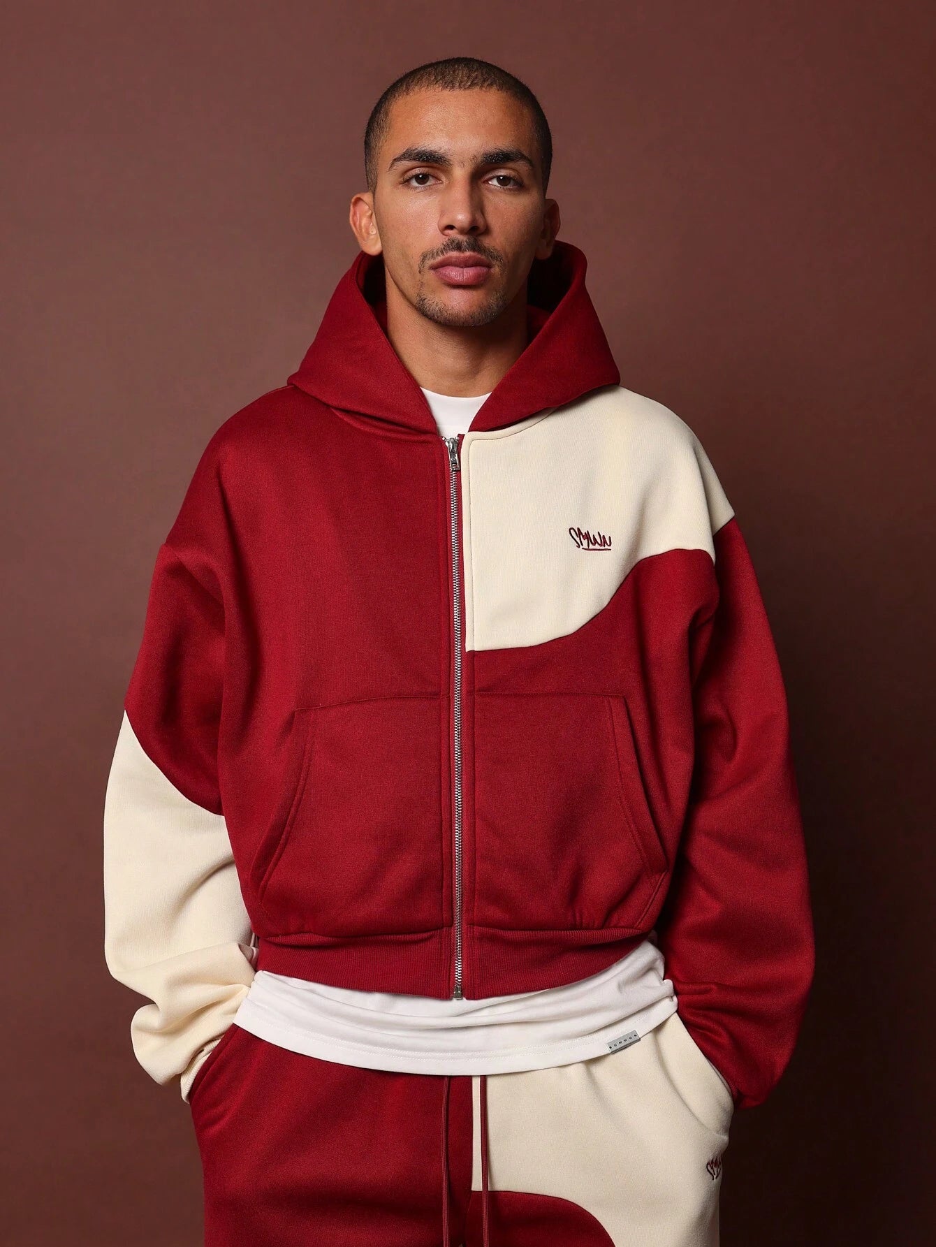 Conjunto SUMWON Track Red Bordado