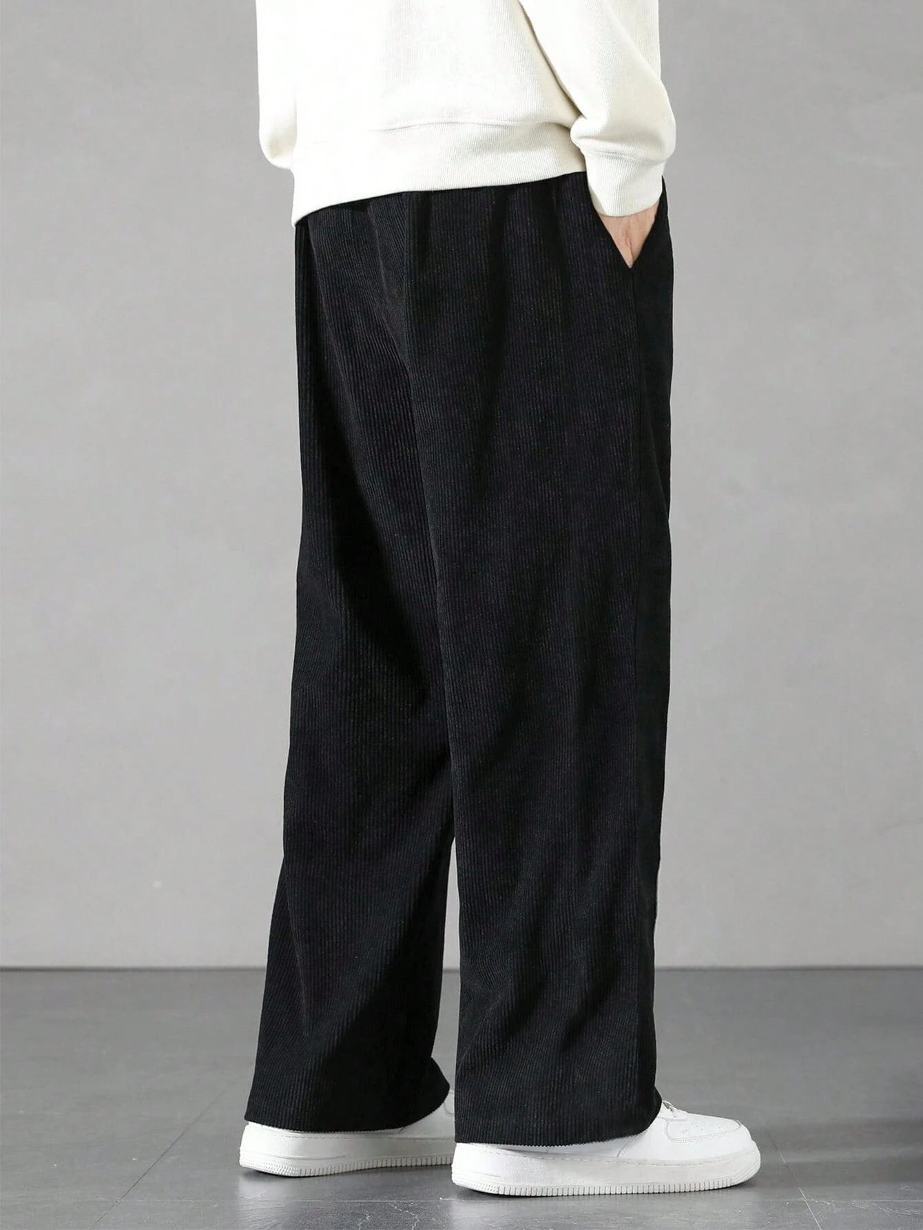 Calça Hypemode de Veludo Folgada