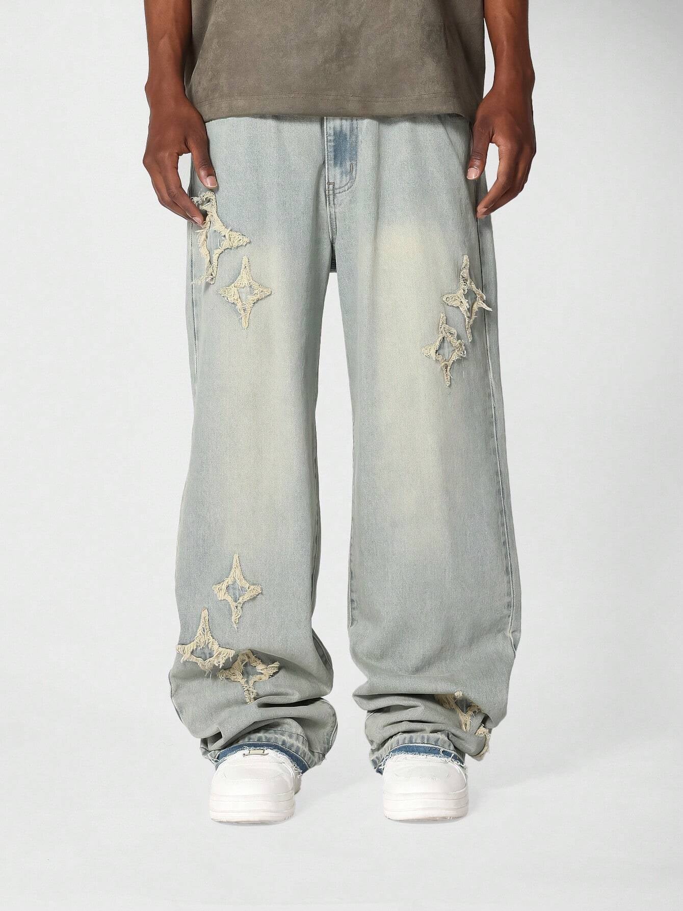 Calça Denim Solto com Aplicação Stars