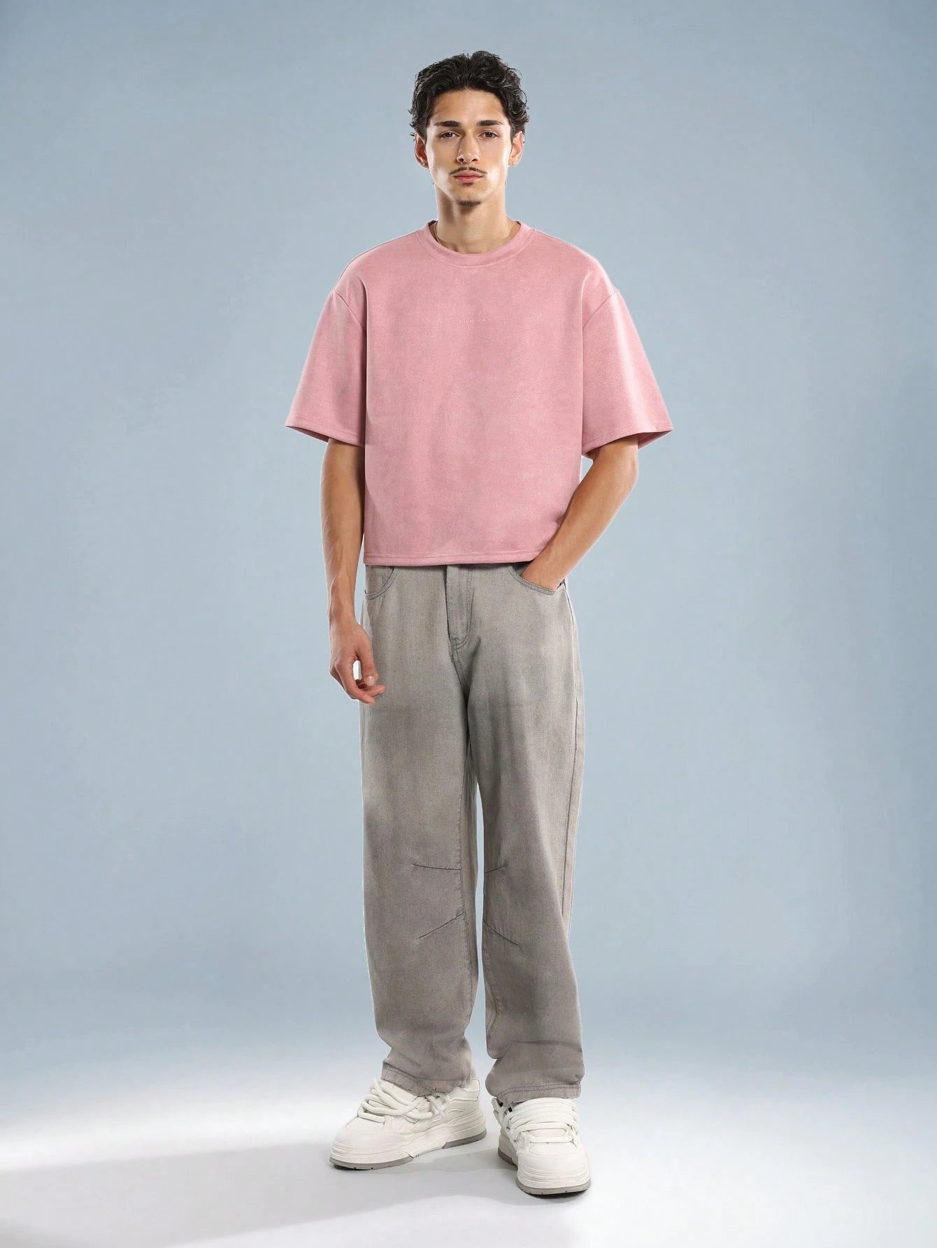 Camiseta PLAYBOY X SUMWON Oversized Minimalista