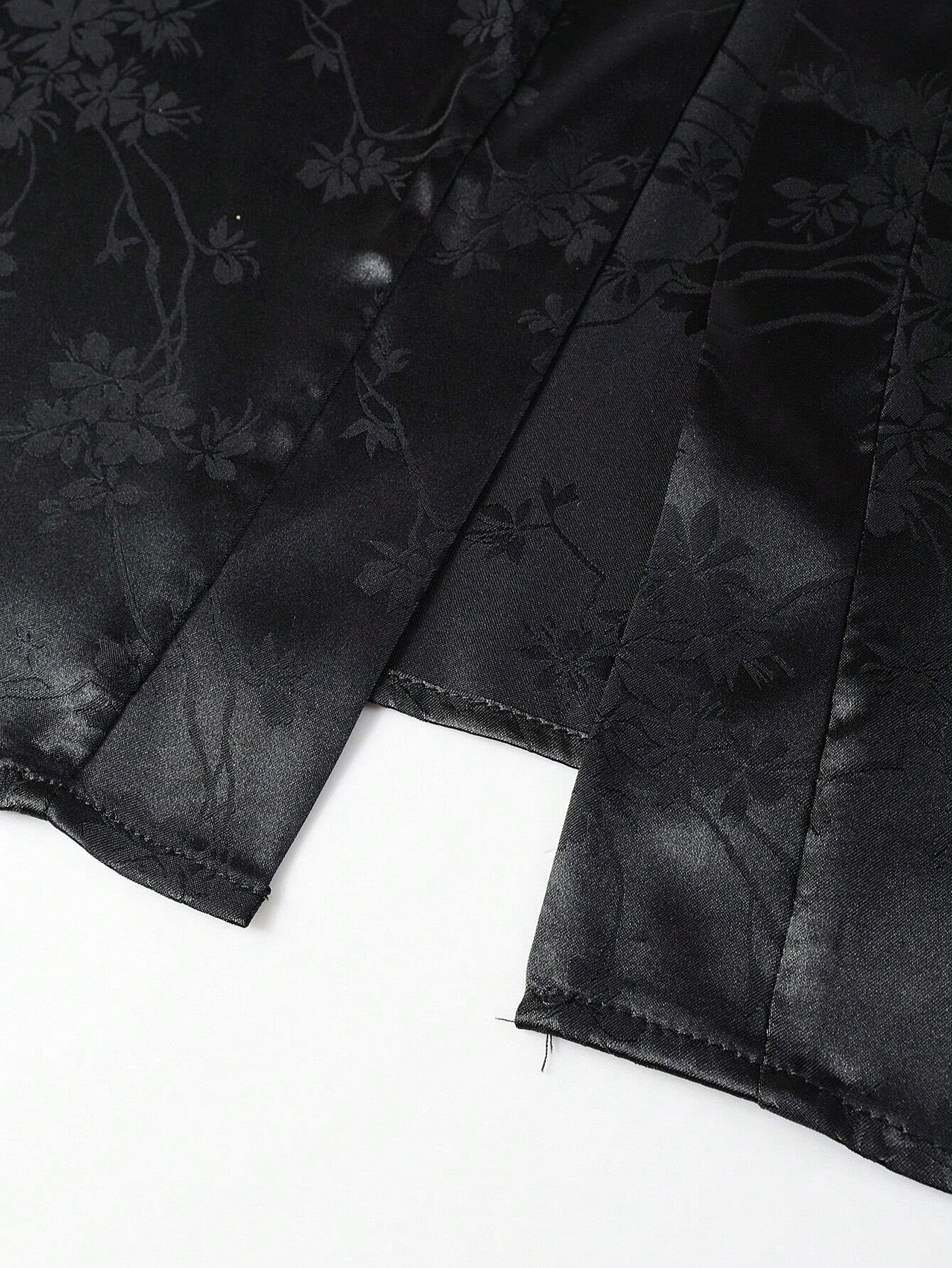 Conjunto SUMWON Hypemode Camisa e Shorts Estampa Floral Jacquard