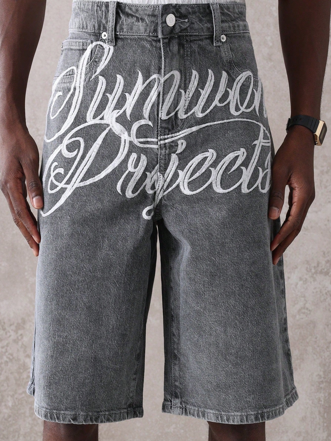 Shorts Chicanos Bordado